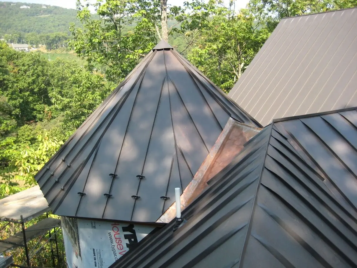 Professional Gutter Cleaning by Craftsman Roofing in La Mirada